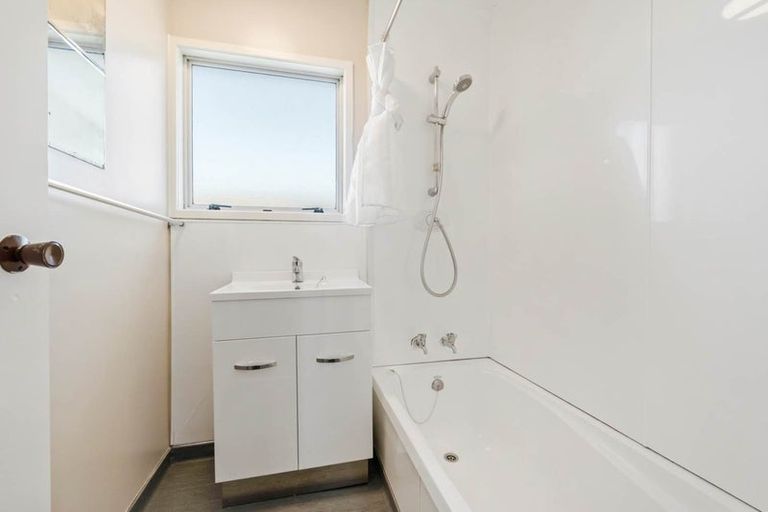 Photo of property in 27 Secretariat Place, Randwick Park, Auckland, 2105