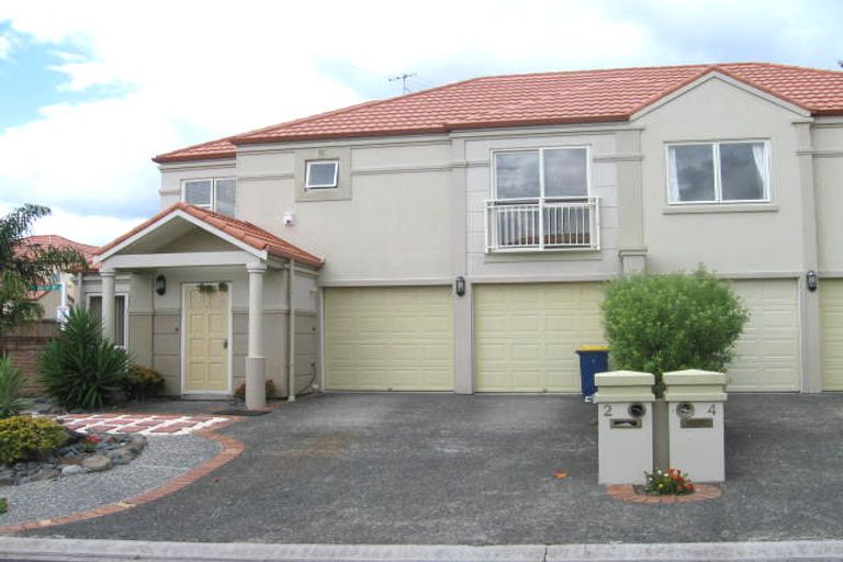 Photo of property in 2 Pilsdon Place, New Lynn, Auckland, 0600