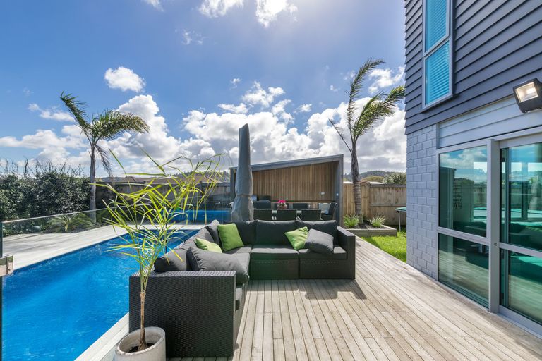 Photo of property in 63 Tapu Road, Huapai, Kumeu, 0810