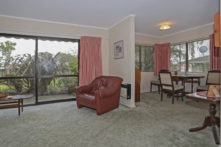 Photo of property in 2 Moehau Street, Te Puke, 3119