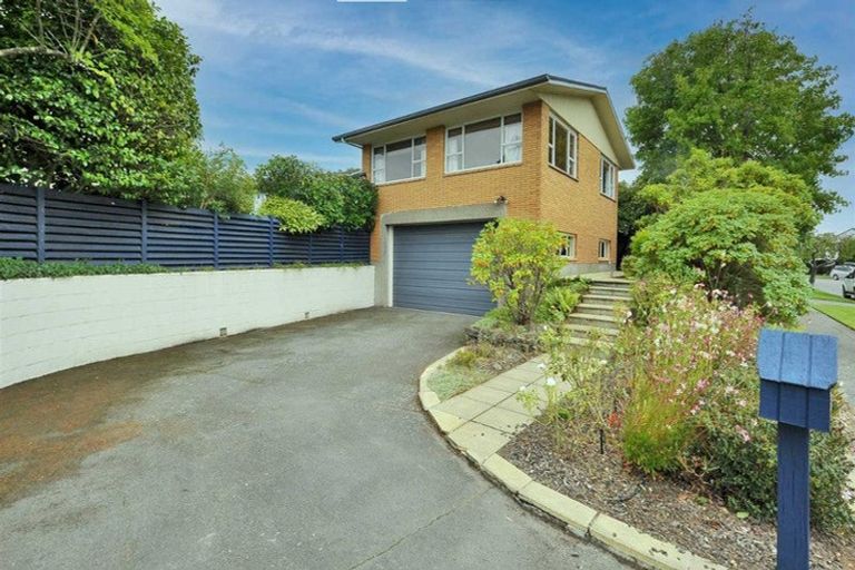 Photo of property in 20 Highfield Place, Avonhead, Christchurch, 8042