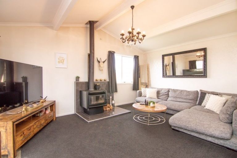 Photo of property in 12 Hunter Street, Milson, Palmerston North, 4414
