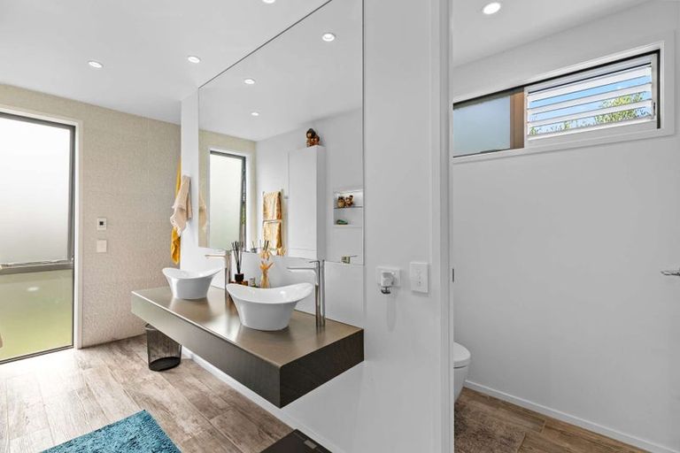 Photo of property in 20 Mcneish Place, Pokeno, 2402