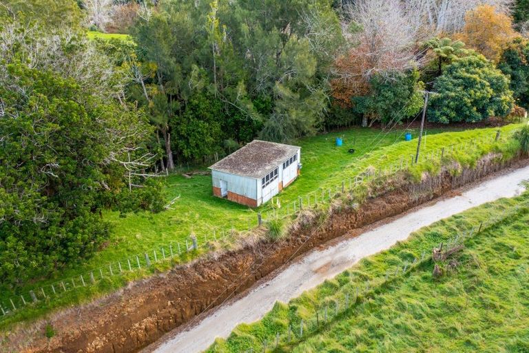 Photo of property in 939 Mokau Road, Mimi, Urenui, 4377