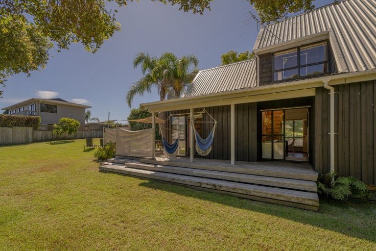 Photo of property in 105 Puriri Place, Matarangi, Whitianga, 3592