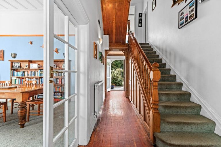 Photo of property in 8 Lighthouse Road, Bluff Hill, Napier, 4110