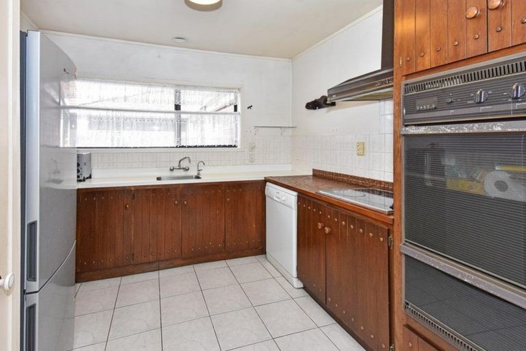 Photo of property in 2/30 Hoteo Avenue, Papatoetoe, Auckland, 2025