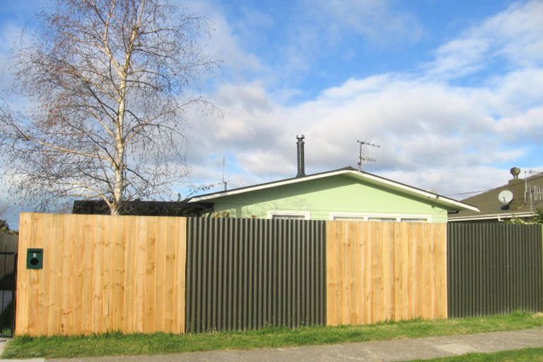 Photo of property in 2 Anderson Road, Taradale, Napier, 4112