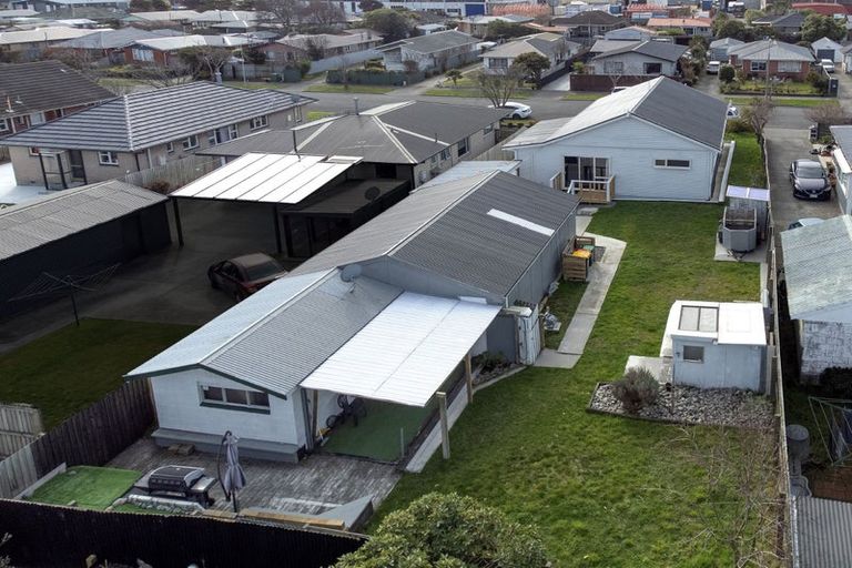Photo of property in 50 Bickerton Street, Wainoni, Christchurch, 8061