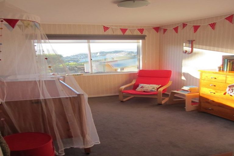 Photo of property in 4a Tower Way, Crofton Downs, Wellington, 6035