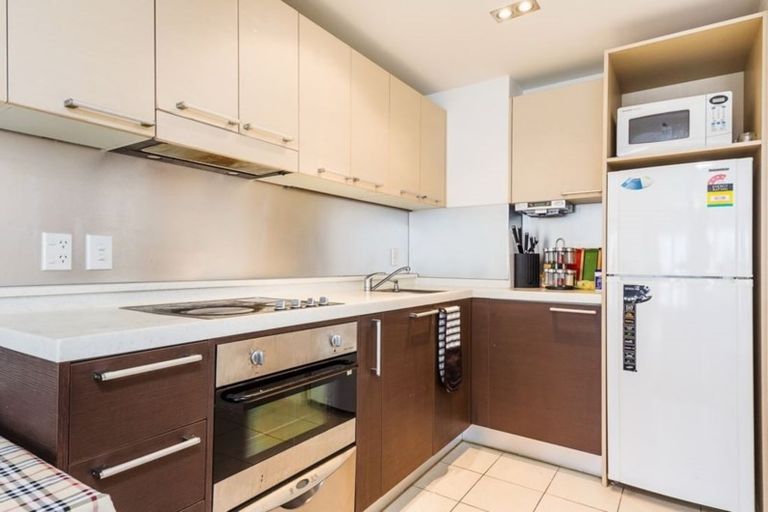 Photo of property in Fiore On Hobson Apartments, 801/152 Hobson Street, Auckland Central, Auckland, 1010