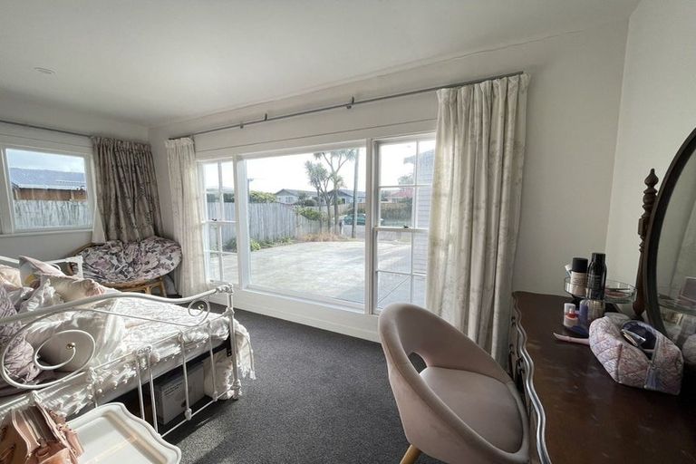 Photo of property in 198 Estuary Road, South New Brighton, Christchurch, 8062