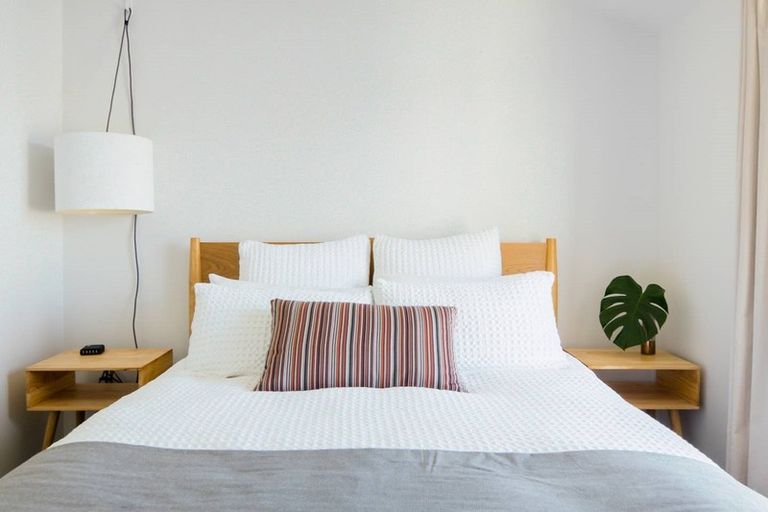 Photo of property in 35 Garreg Road, Fendalton, Christchurch, 8052