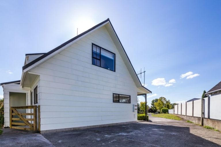 Photo of property in 2 Ascot Close, Richmond Heights, Taupo, 3330