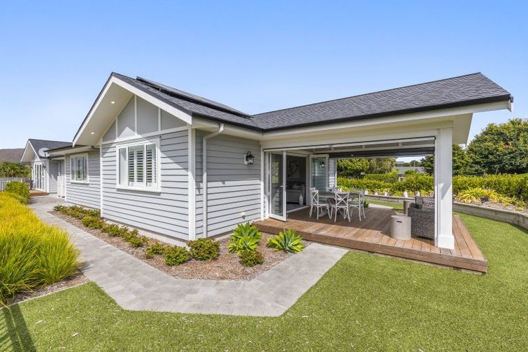 Photo of property in 7 Lamont Place, Waikanae, 5036