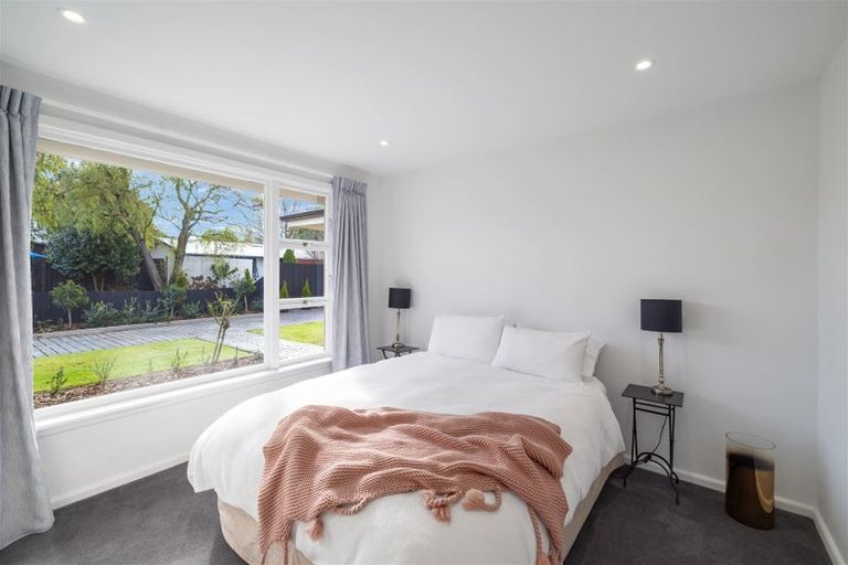 Photo of property in 6 Burrows Place, Ilam, Christchurch, 8041