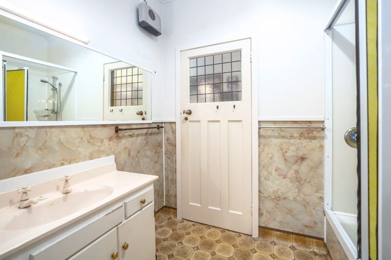 Photo of property in 11 Watt Street, Featherston, 5710