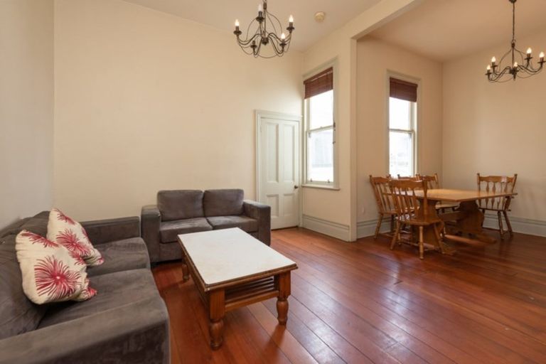 Photo of property in 6 Hobson Street, Thorndon, Wellington, 6011