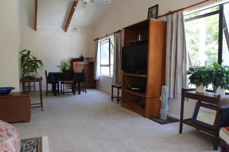 Photo of property in 29 Paradise Road, Coopers Beach, 0420