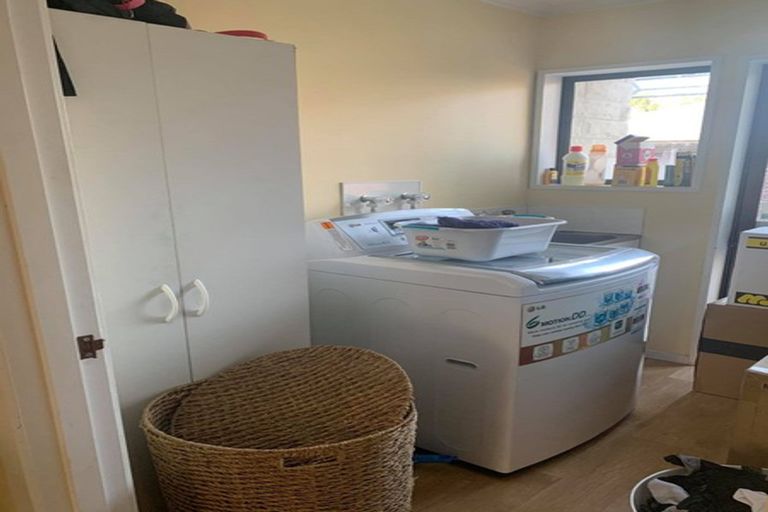 Photo of property in 83 Waratah Street, Avondale, Christchurch, 8061