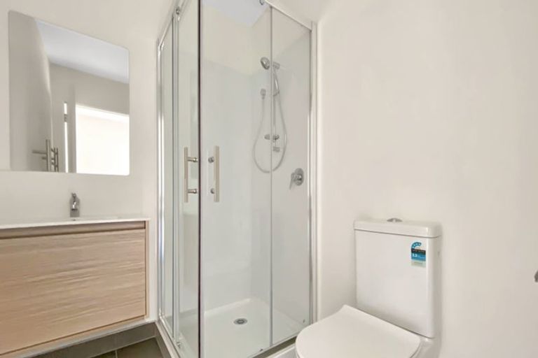 Photo of property in 27 Tukari Lane, Mangere Bridge, Auckland, 2022