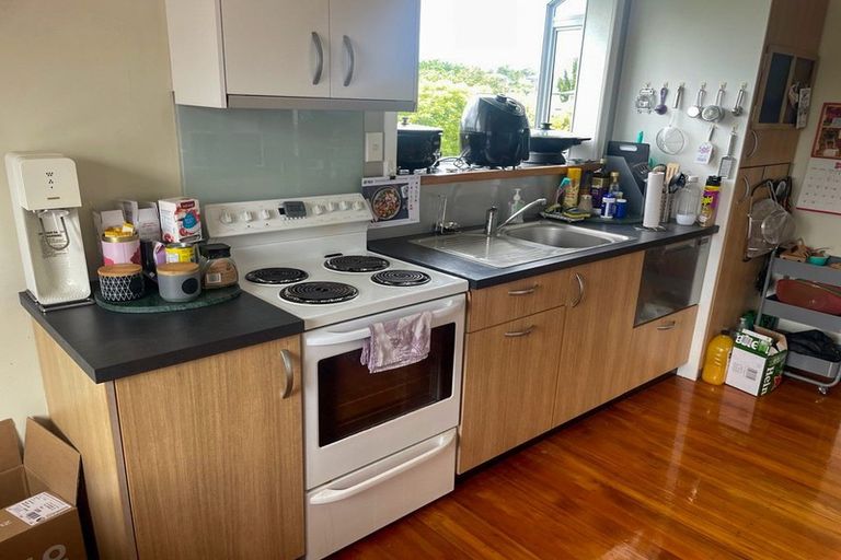 Photo of property in 37 Nile Road, Kelston, Auckland, 0602