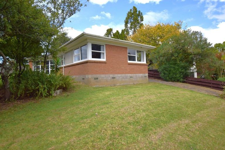 Photo of property in 46 Kaurilands Road, Titirangi, Auckland, 0604