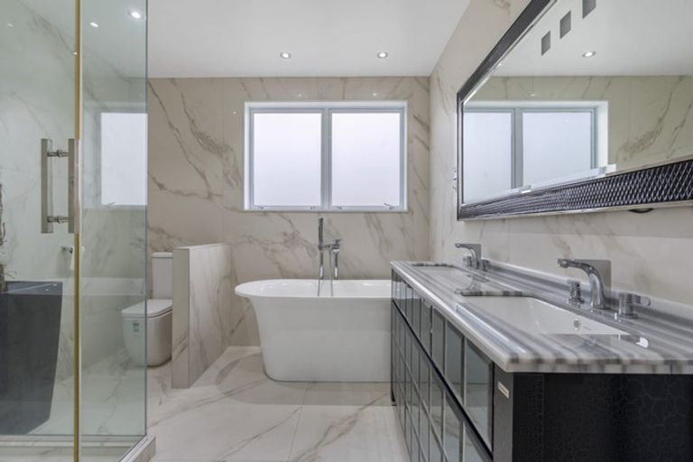 Photo of property in 54 Goodwood Drive, Goodwood Heights, Auckland, 2105