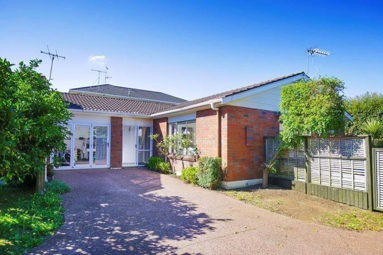 Photo of property in 4/8 Brook Street, Milford, Auckland, 0620