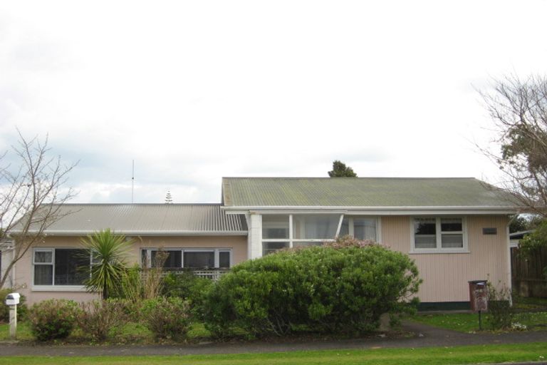 Photo of property in 62 Crownhill Street, Spotswood, New Plymouth, 4310