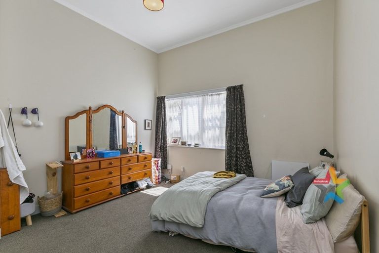 Photo of property in 2 Henry Street, Kilbirnie, Wellington, 6022