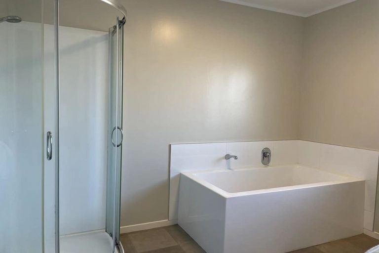 Photo of property in 37 Nicholas Road, Somerville, Auckland, 2014