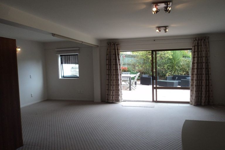 Photo of property in 25 Maxwelton Drive, Mairangi Bay, Auckland, 0630