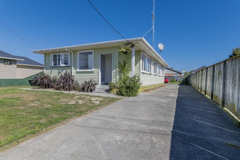 Photo of property in 4 Matene Place, Otaki, 5512