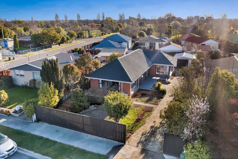 Photo of property in 3 Glenrowan Avenue, Avondale, Christchurch, 8061
