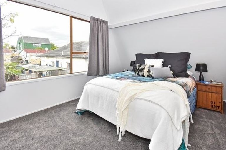 Photo of property in 2/8 Wood Street, Papakura, 2110