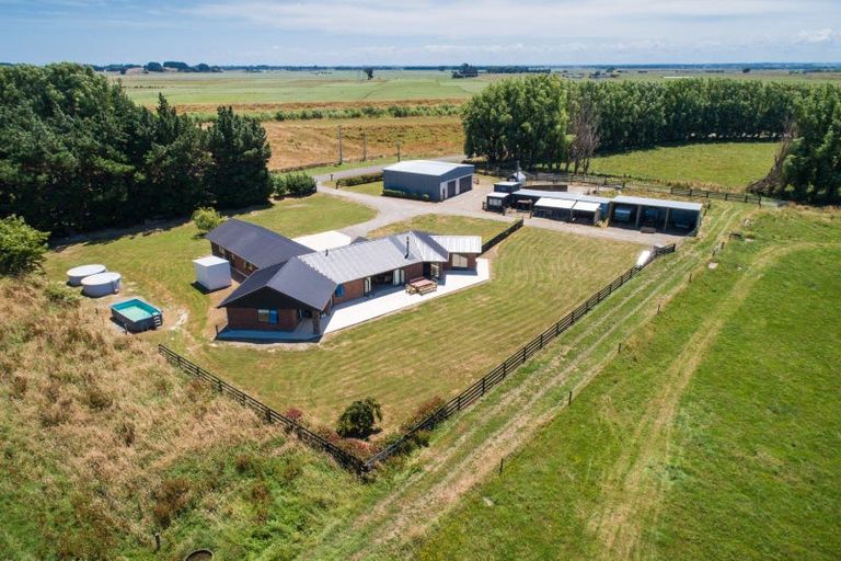 Photo of property in 269 Hoihere Road, Tiakitahuna, Palmerston North, 4477