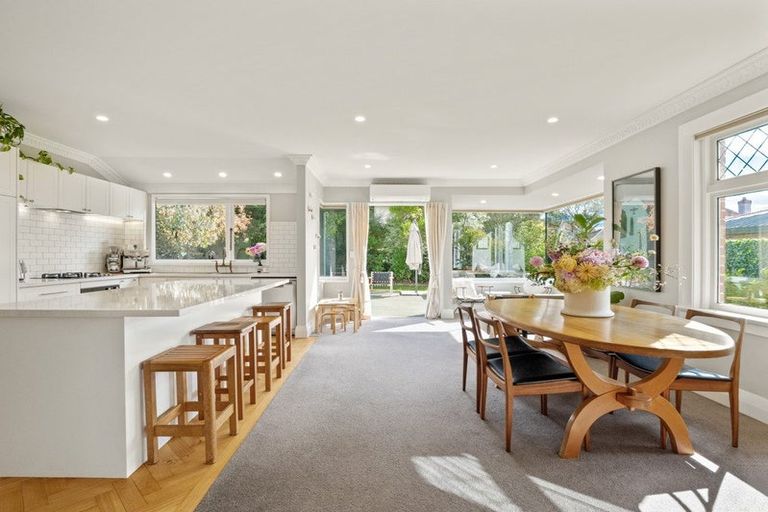 Photo of property in 10 Sandringham Street, Saint Clair, Dunedin, 9012