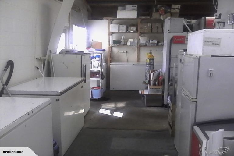 Photo of property in 38 Mccaughan Street, Browns, Winton, 9781