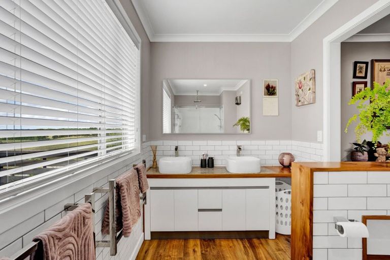 Photo of property in 32 Bird Road, Bird Road, Stratford, 4393