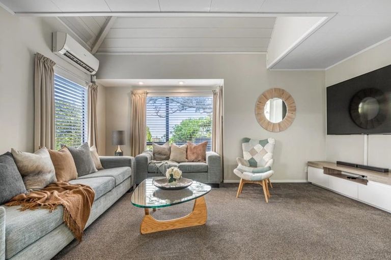 Photo of property in 24 Culver Terrace, Howick, Auckland, 2014