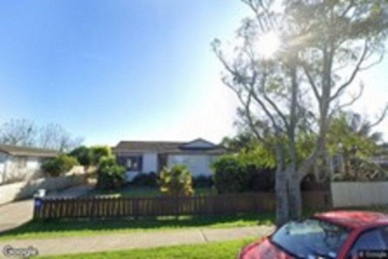 Photo of property in 8 Adel Place, Weymouth, Auckland, 2103