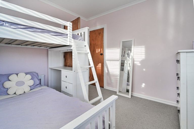 Photo of property in 714 Grove Road, Mayfair, Hastings, 4122