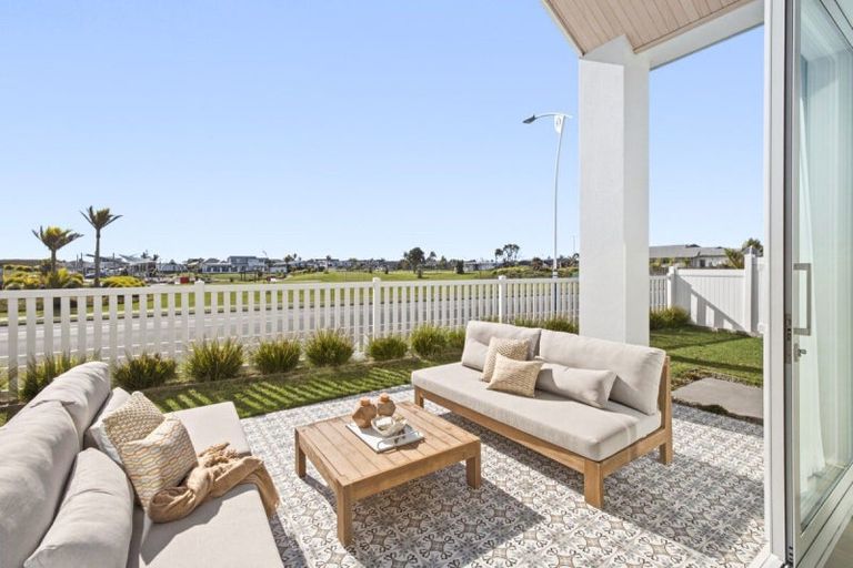 Photo of property in 24 Montiicola Drive, Papamoa Beach, Papamoa, 3118