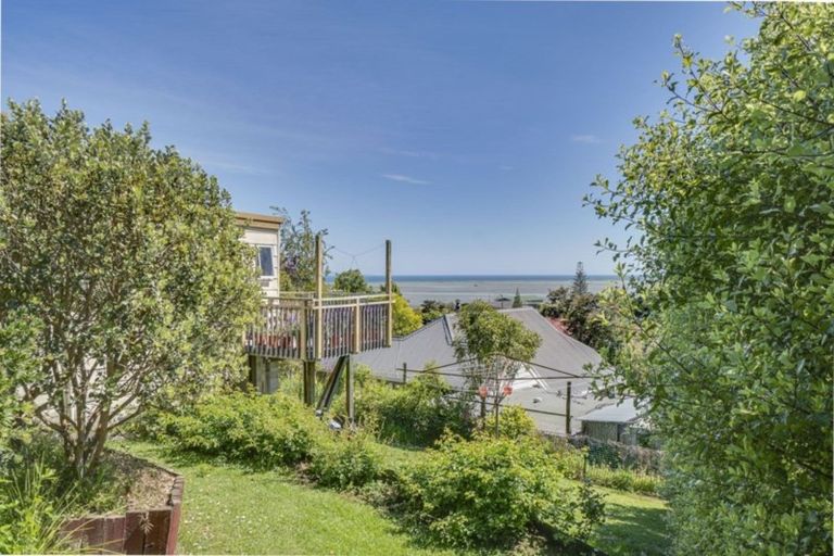 Photo of property in 2/50 Paremata Street, Atawhai, Nelson, 7010