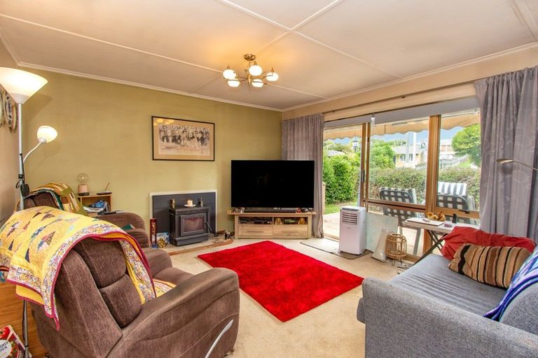 Photo of property in 49 Bellingham Crescent, Fordlands, Rotorua, 3015