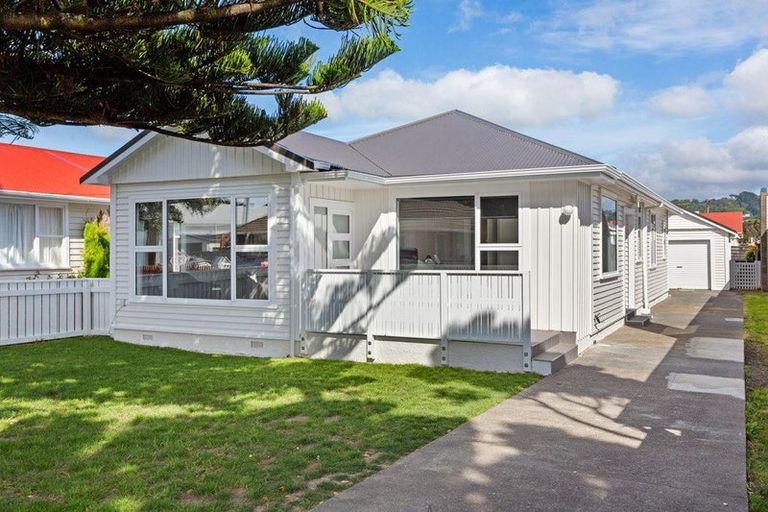 Photo of property in 11 Hobart Street, Miramar, Wellington, 6022