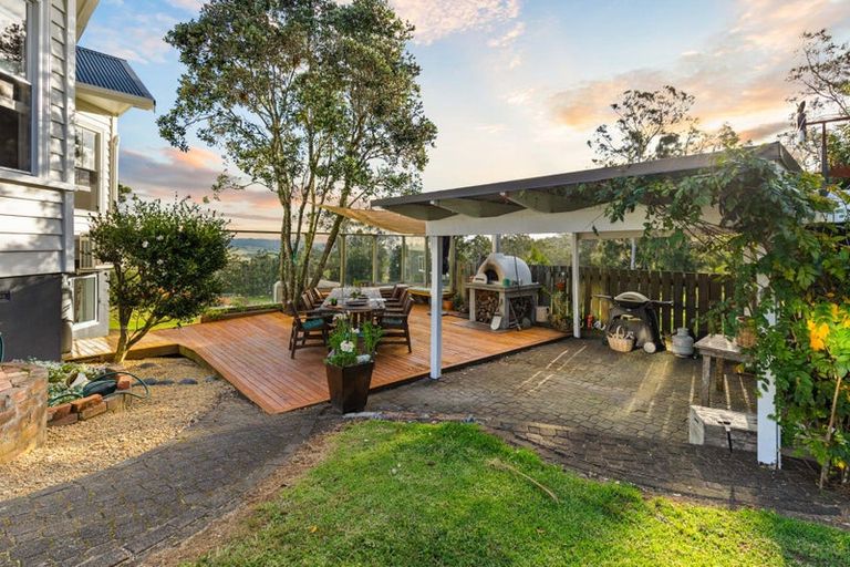 Photo of property in 71 Hamilton Road, Waimauku, 0881