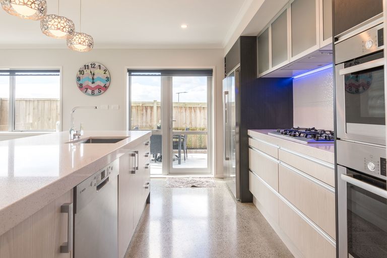 Photo of property in 63 Tapu Road, Huapai, Kumeu, 0810