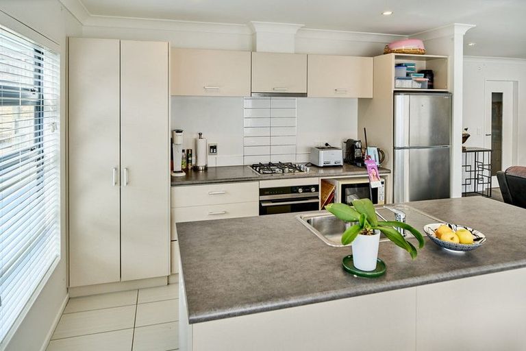 Photo of property in 11 Moonsail Drive, Whitby, Porirua, 5024